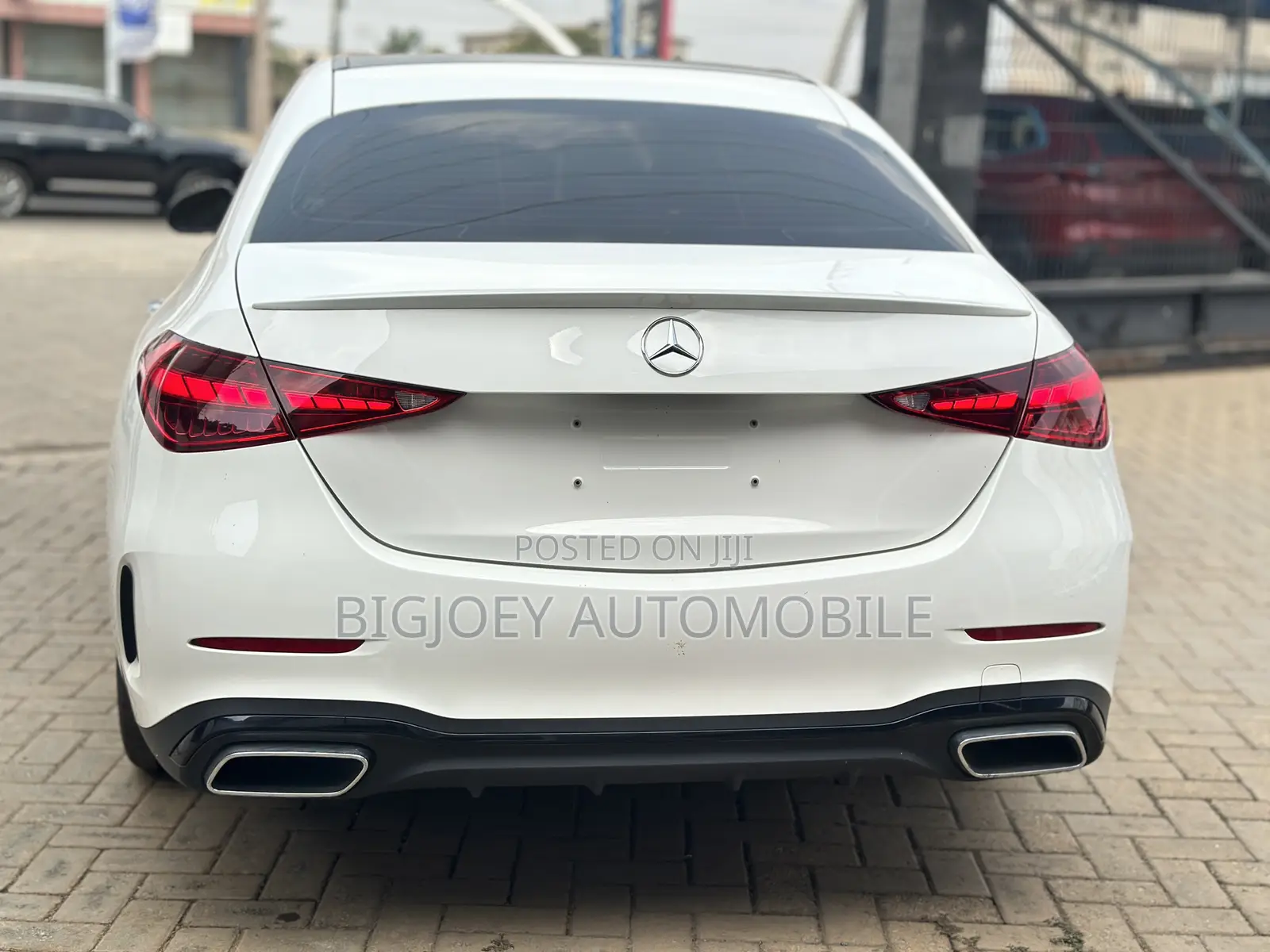 Mercedes-Benz C300 2024 White