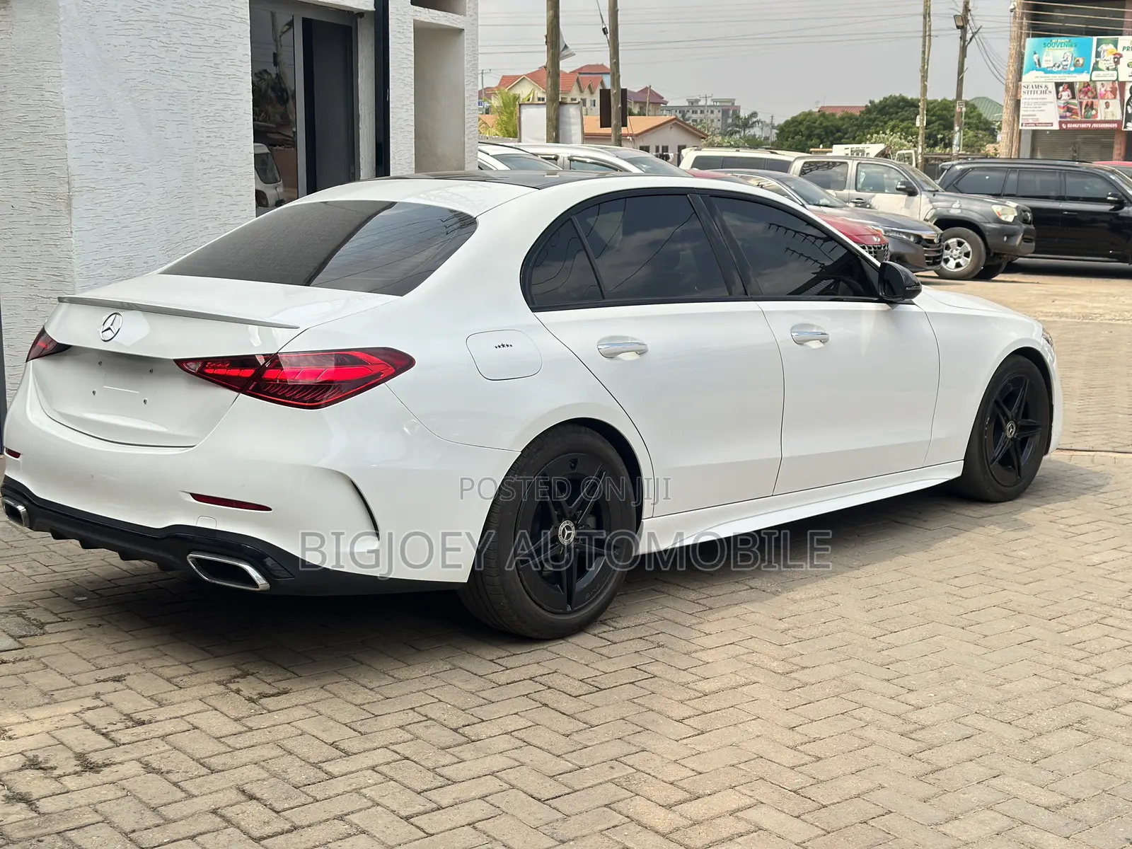 Mercedes-Benz C300 2024 White
