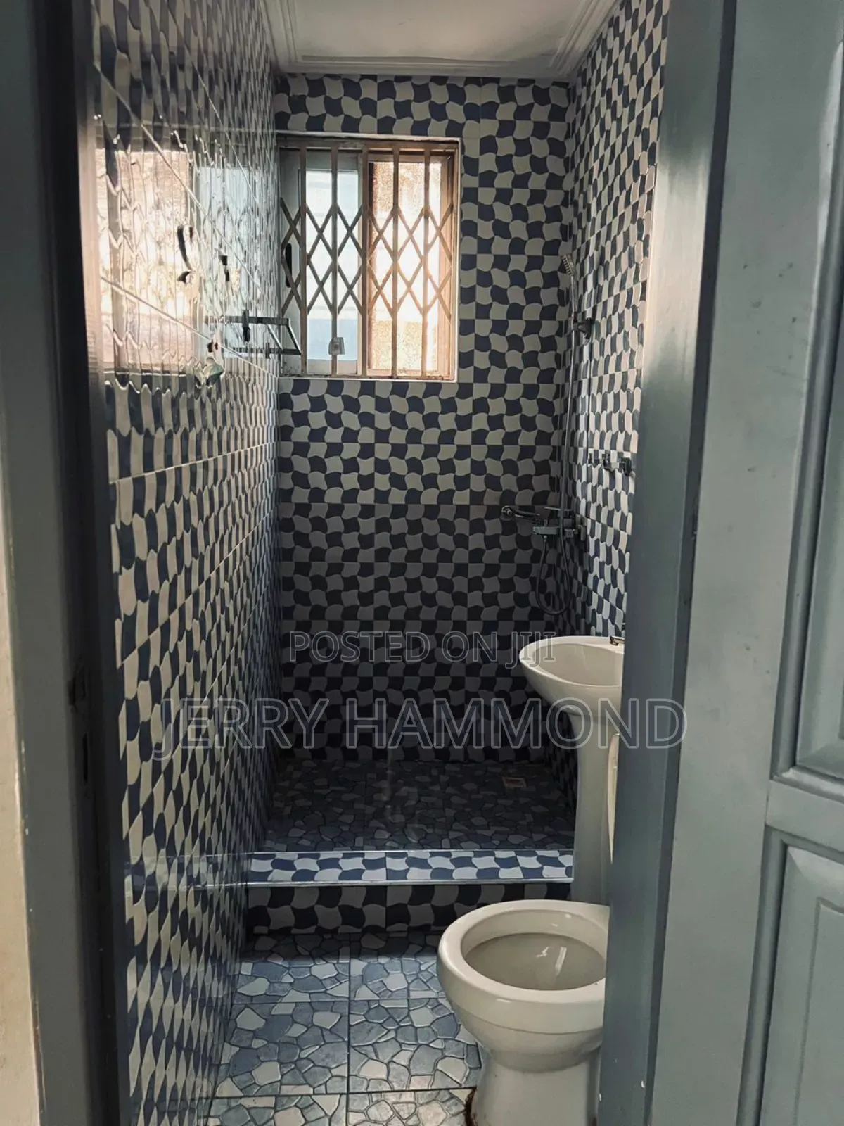 2bdrm House in Teshie New Town for rent