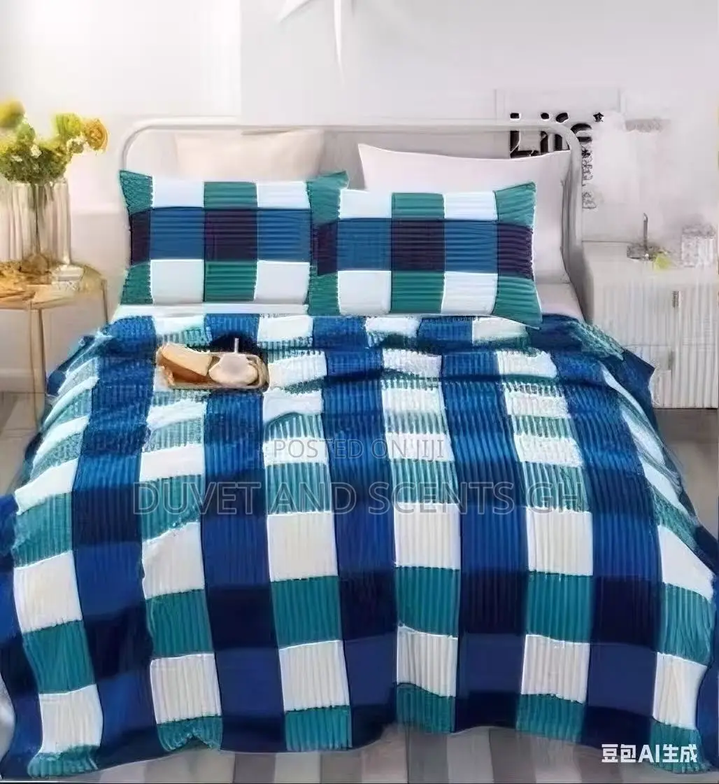 Super Comfy And Fluffy Flannel Blankets With 2 Pillowcases
