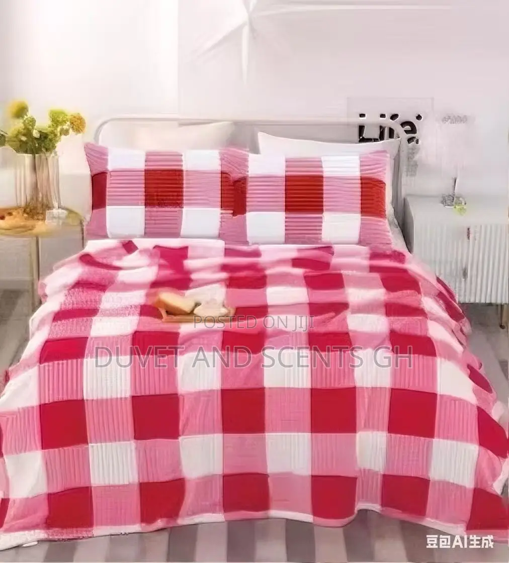 Super Comfy And Fluffy Flannel Blankets With 2 Pillowcases