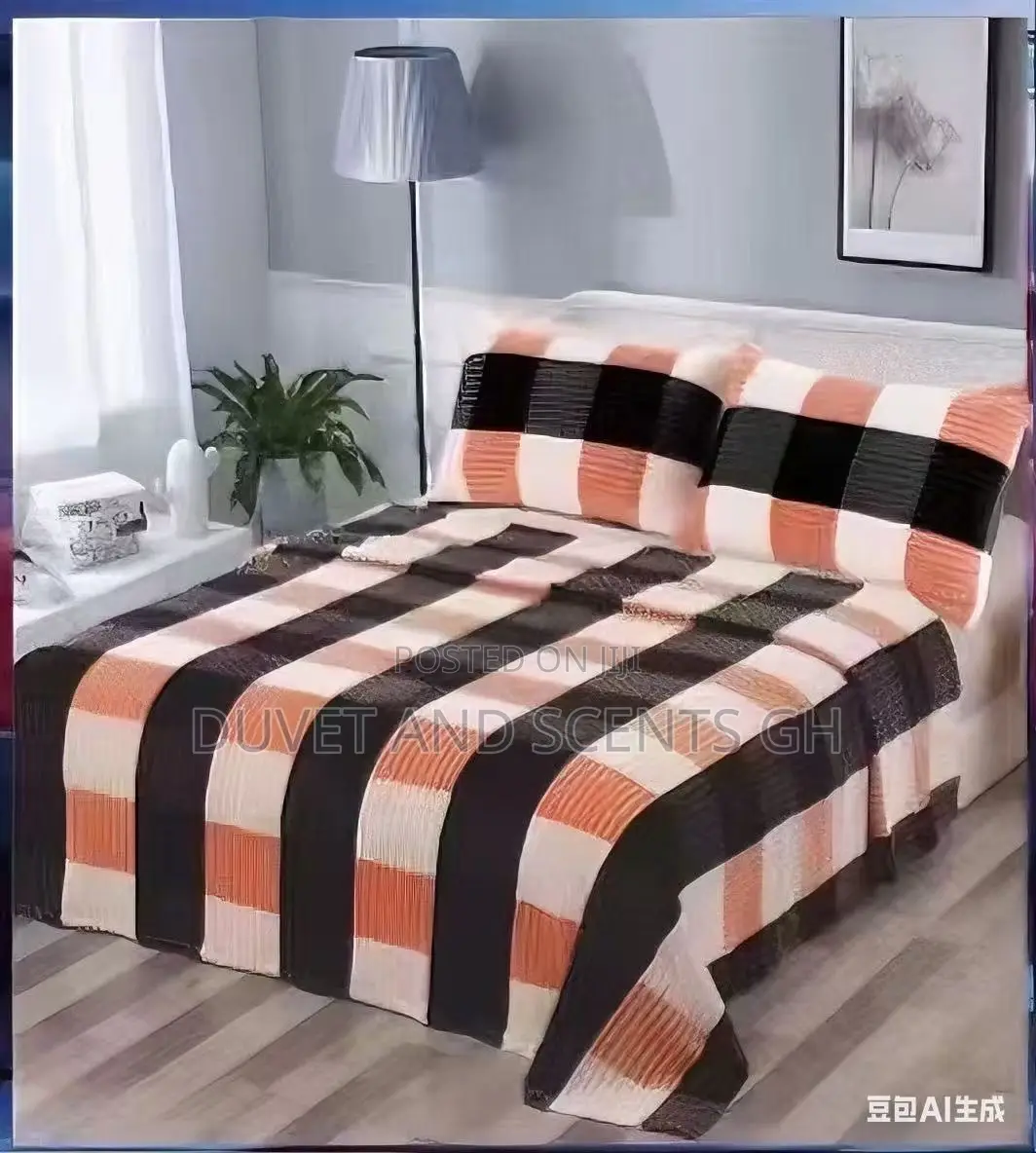 Super Comfy And Fluffy Flannel Blankets With 2 Pillowcases