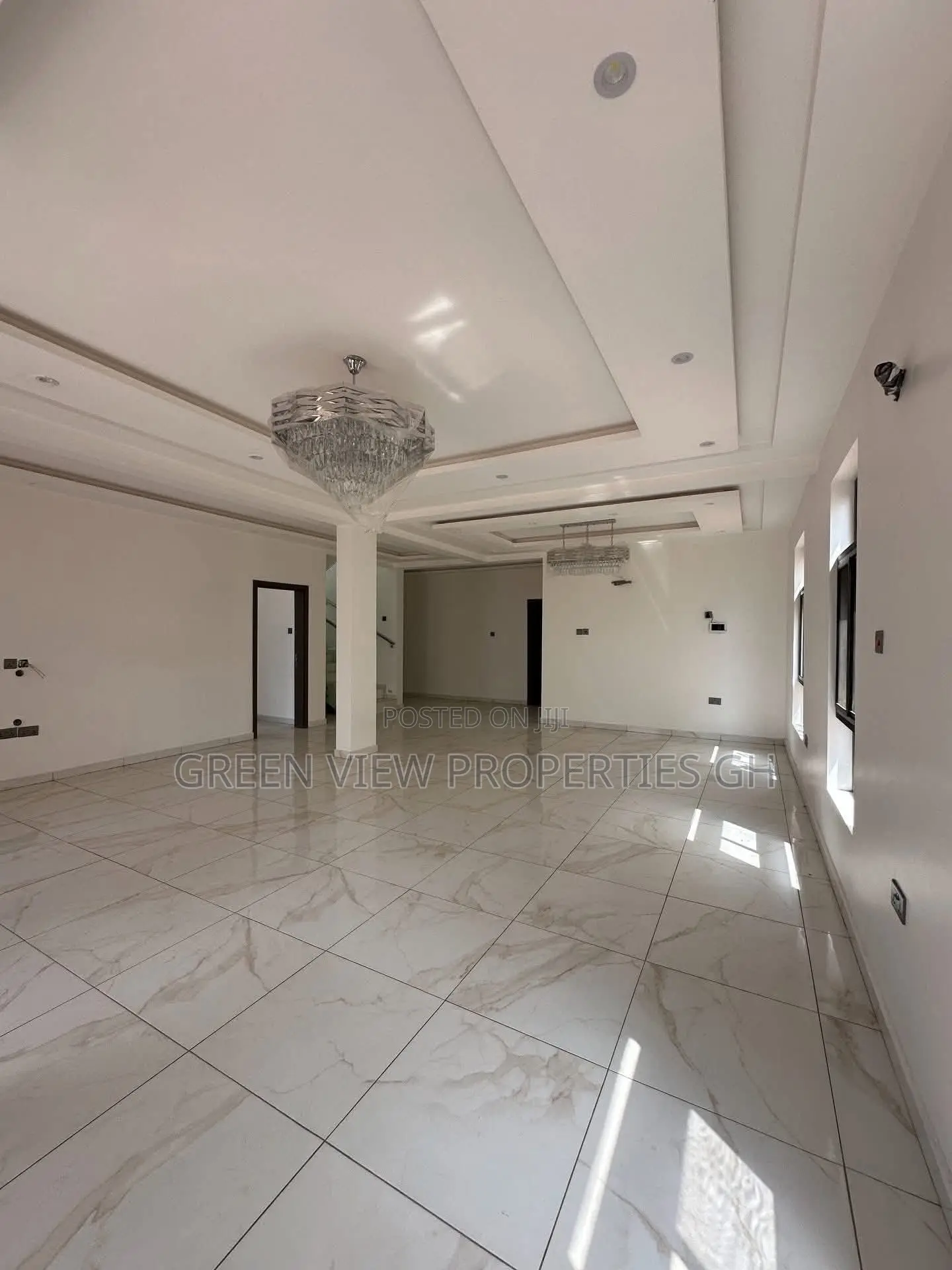 4bdrm Duplex in East Legon for sale