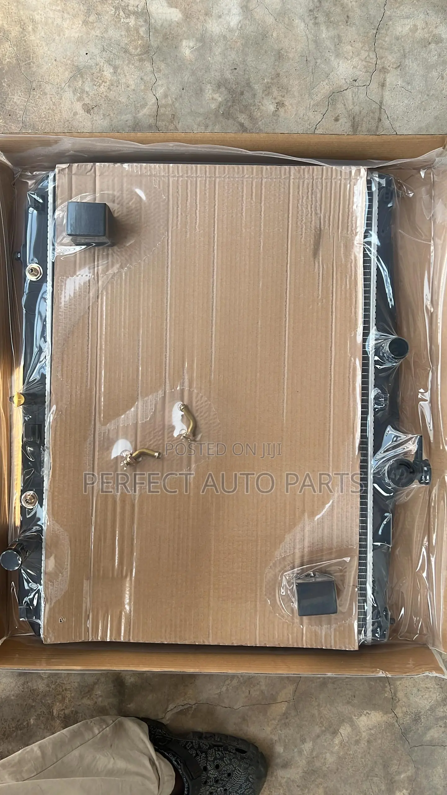 Toyota Highlander 2014 2015 2016 2017 2018 Radiator/ Water Tank