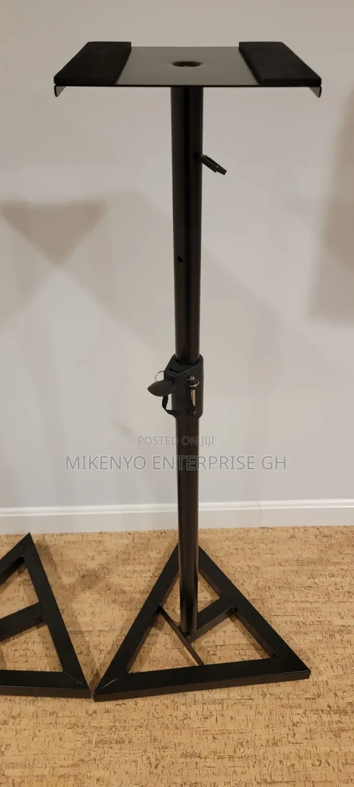 Studio Monitor Stand