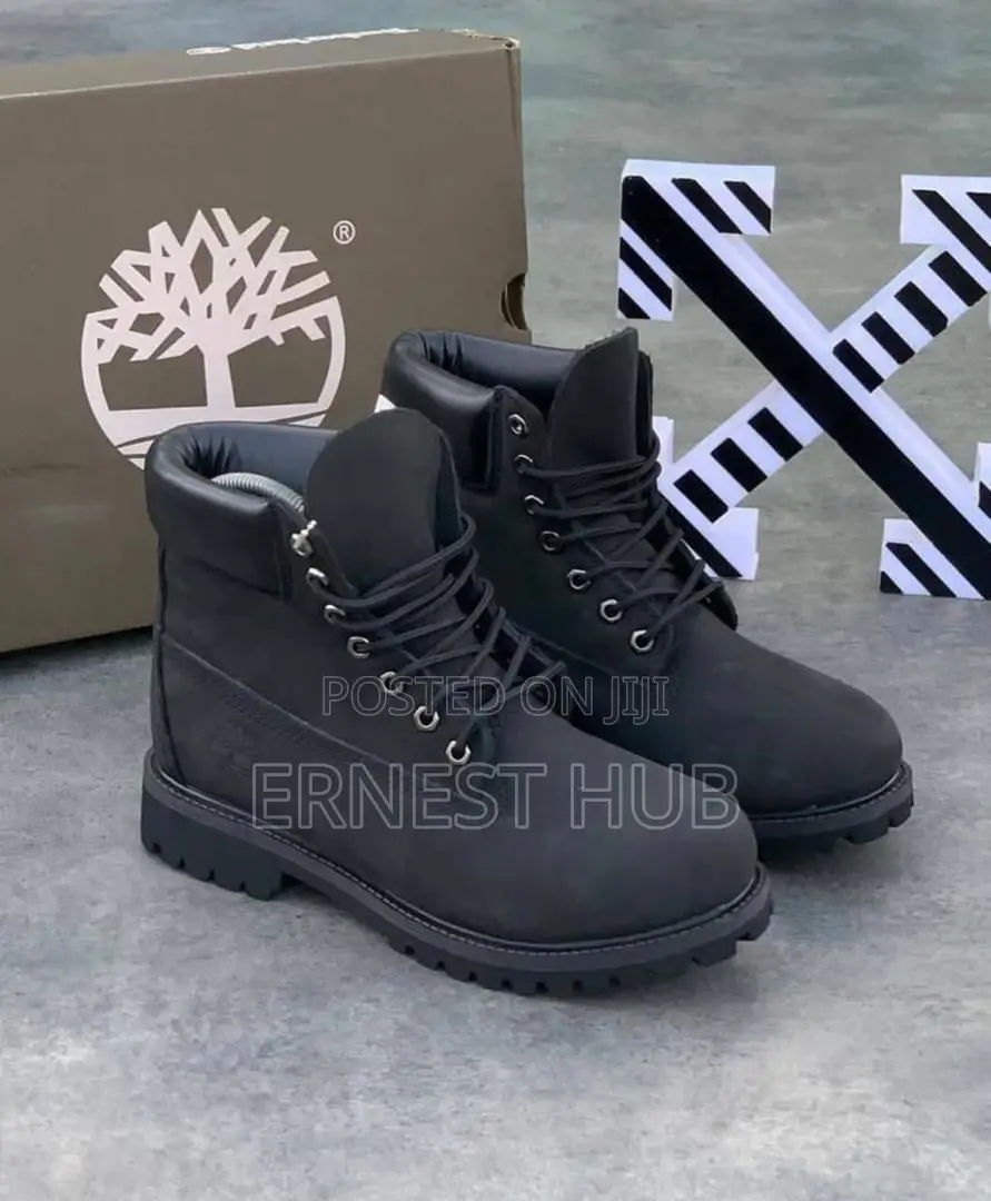 Solid Timberland Boots