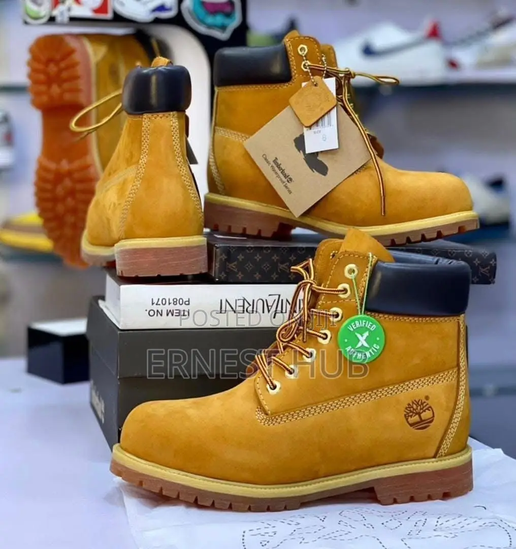 Solid Timberland Boots