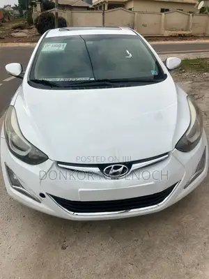 Hyundai Elantra Sport Sedan FWD (2.0L 4cyl 6A) 2016 White