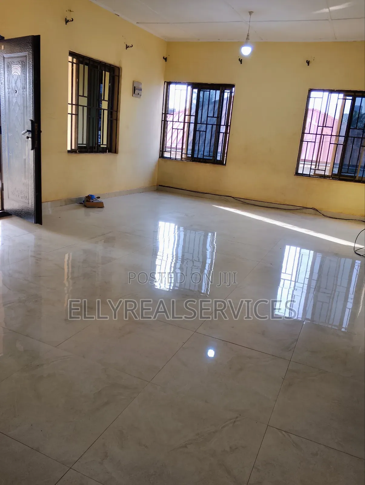 3bdrm Apartment in Ellyrealservices, Lake Side Estate for rent