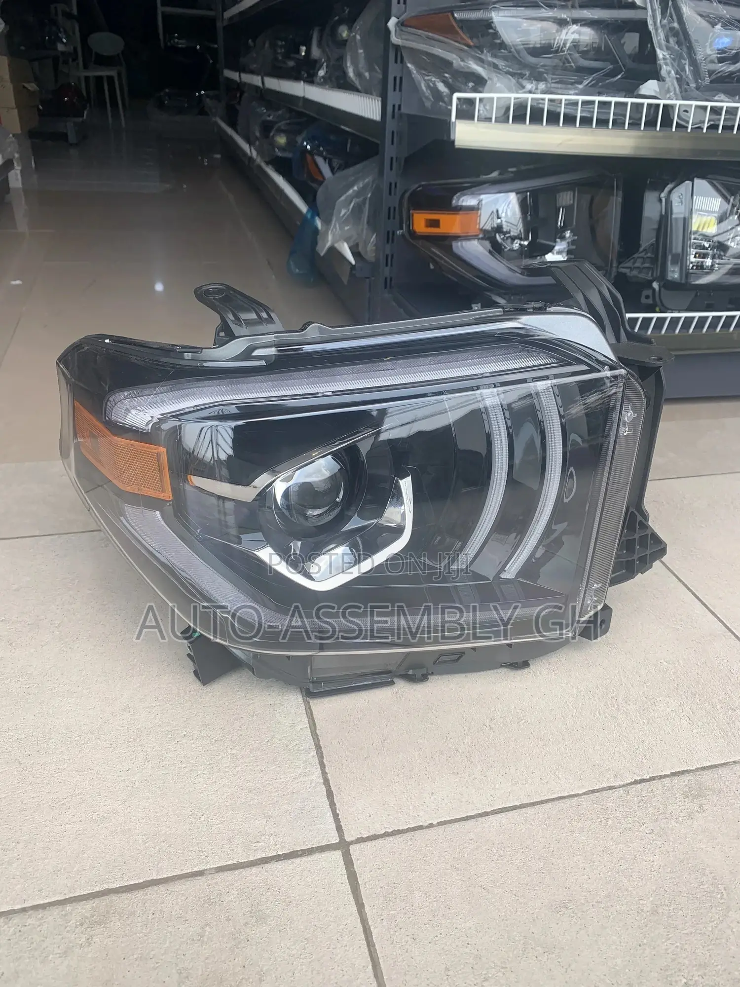 Toyota Tundra 2014-21 Headlight Pair (Full Led)
