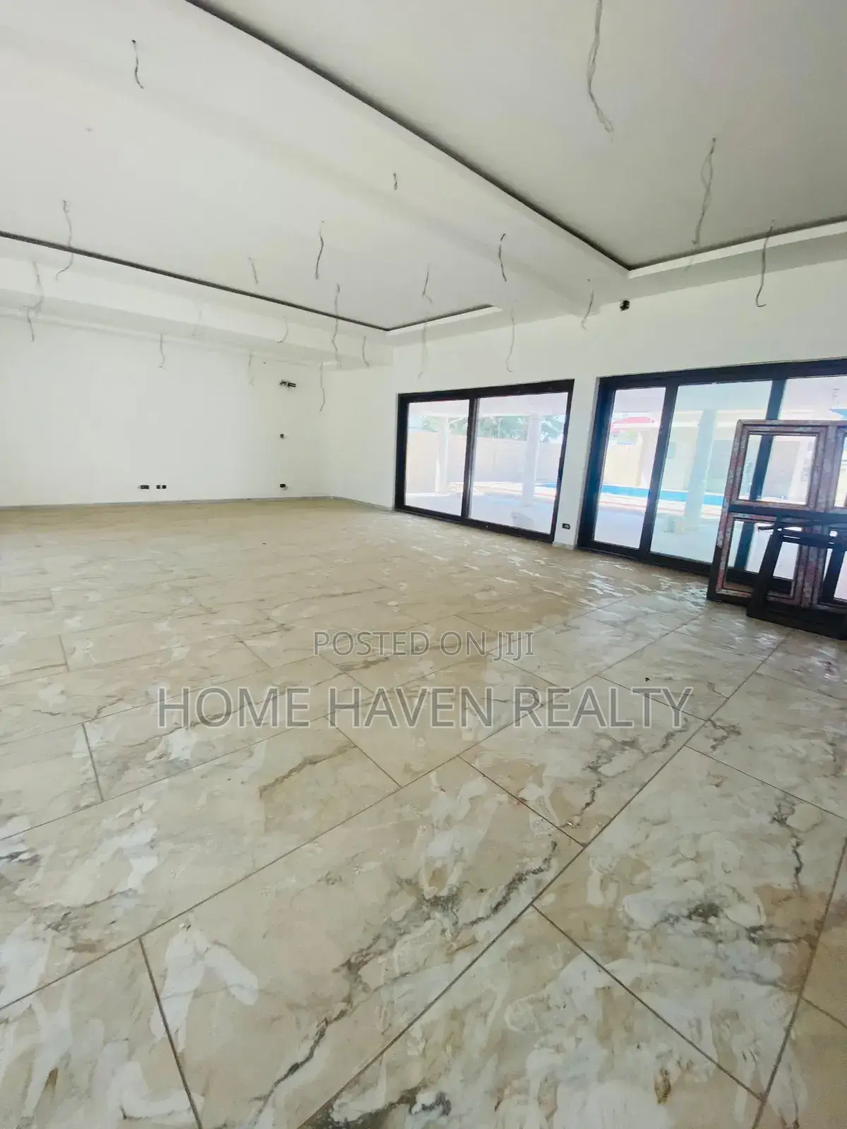 6bdrm House in Airport West for sale