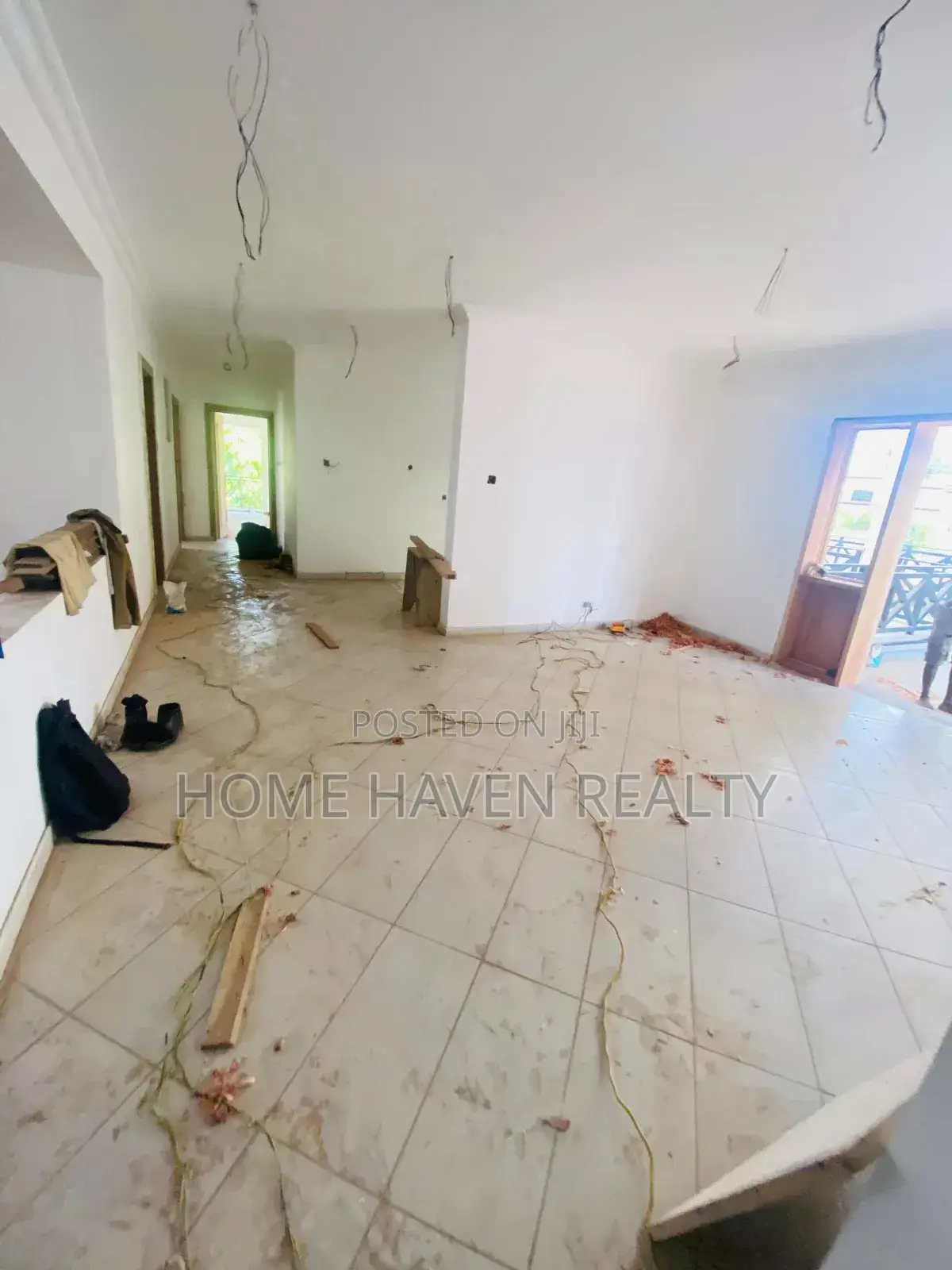 6bdrm House in Airport West for sale