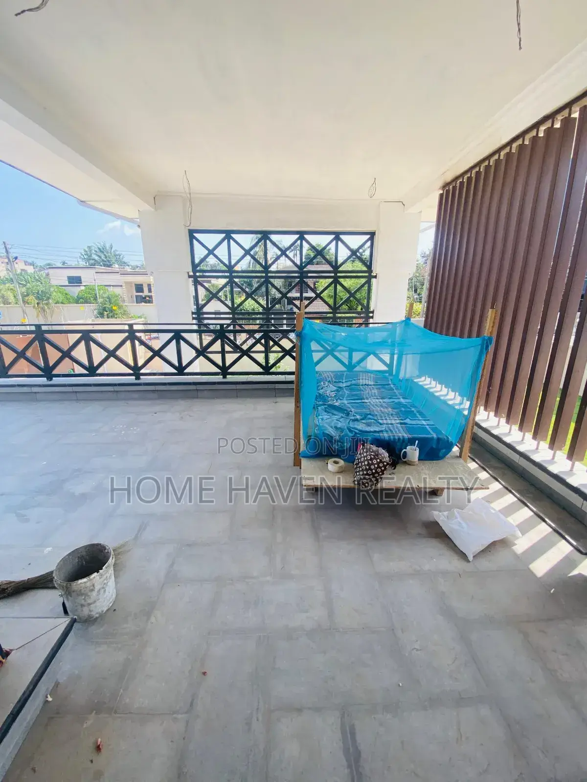 6bdrm House in Airport West for sale