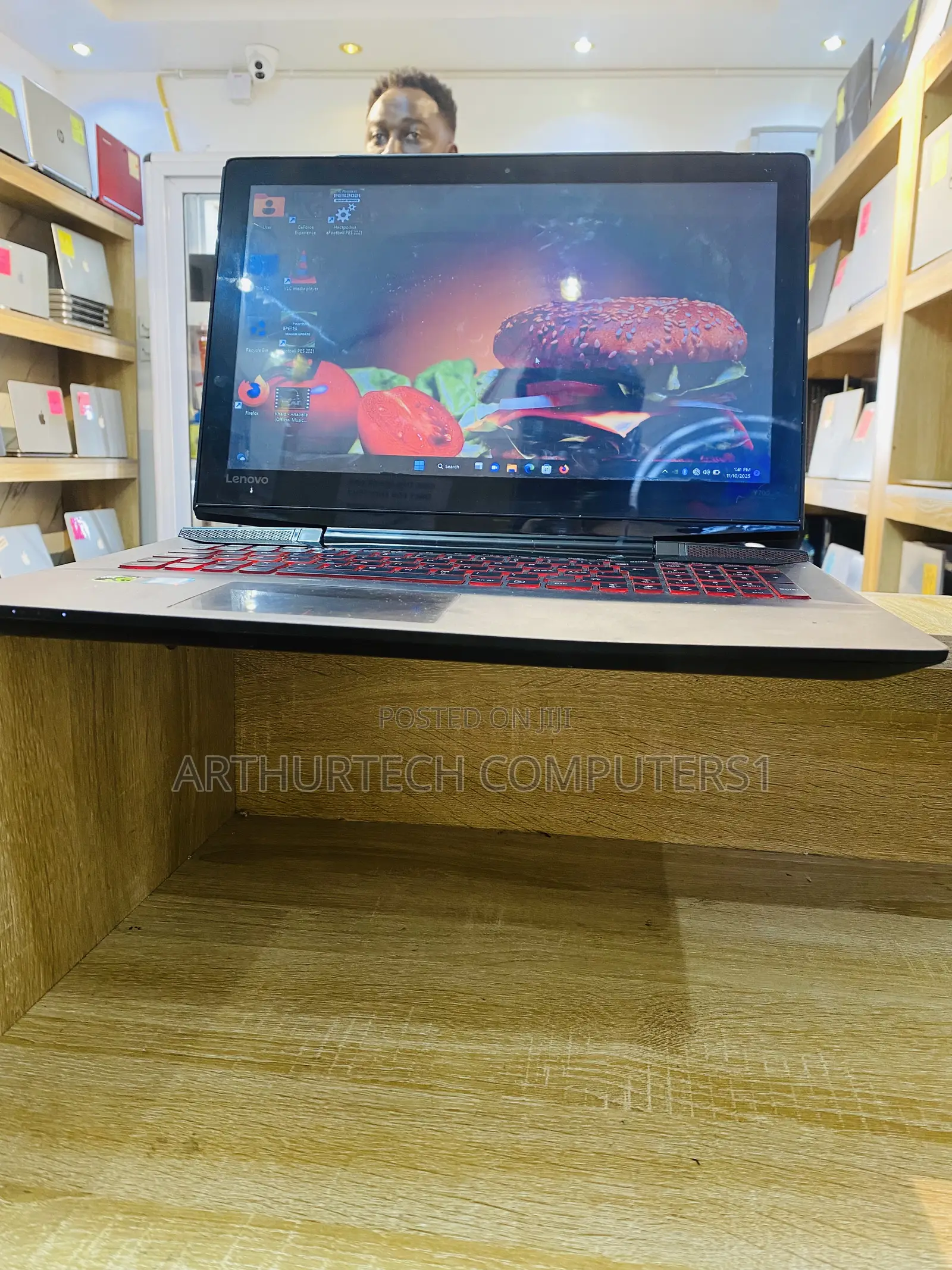 Lenovo Legion Y7000P IRX9 Gaming Laptop 16GB Intel Core I5 SSD 256GB