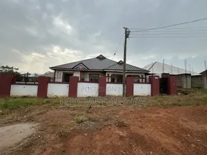 6bdrm House in Adankwame Esaso, Atwima Nwabiagya for sale