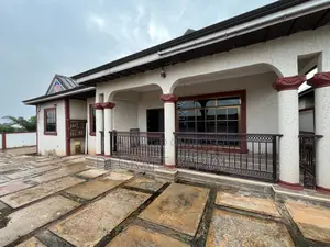 6bdrm House in Adankwame Esaso, Atwima Nwabiagya for sale