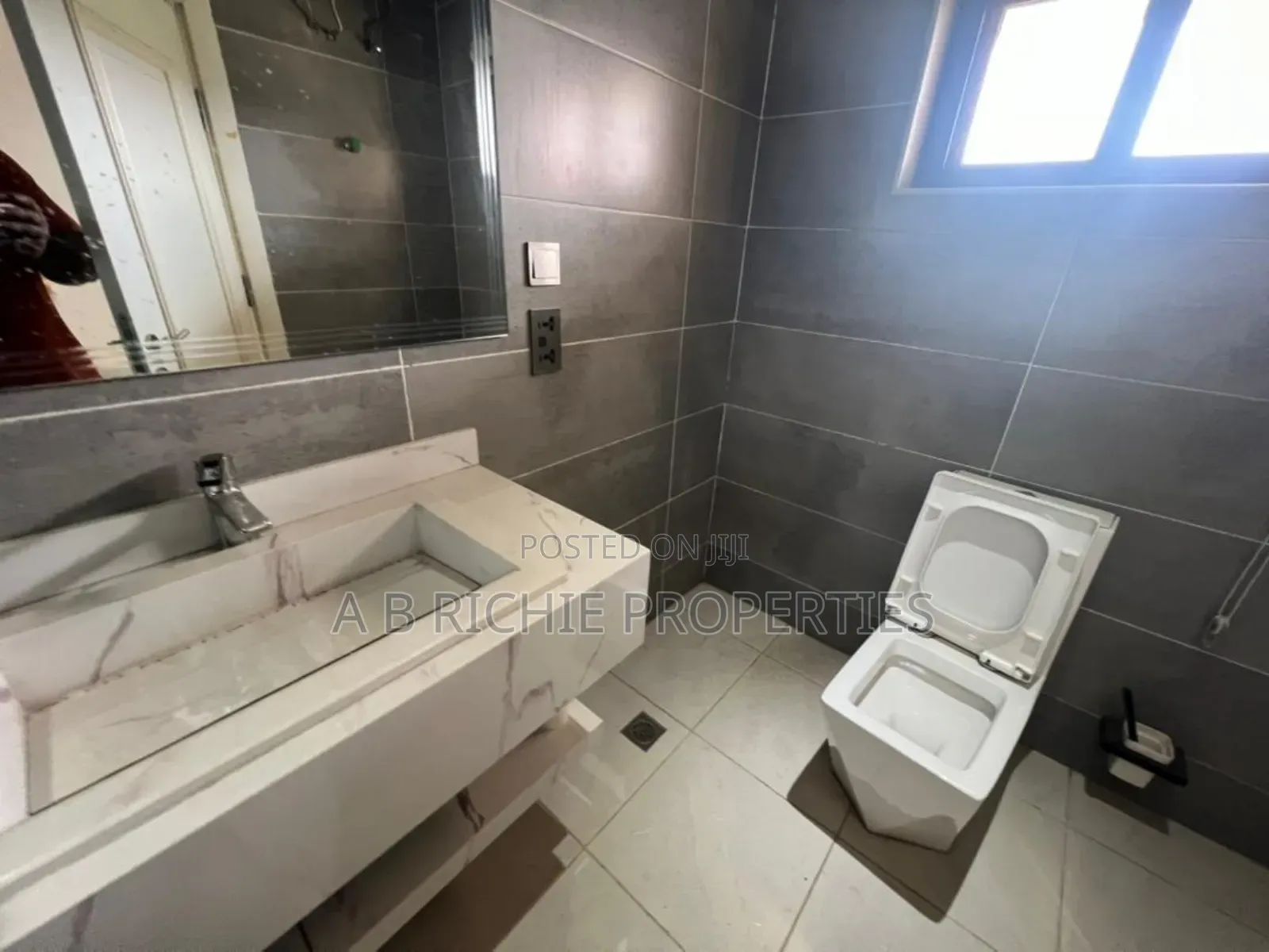 4bdrm House in Ab Richie Properties, East Legon for rent