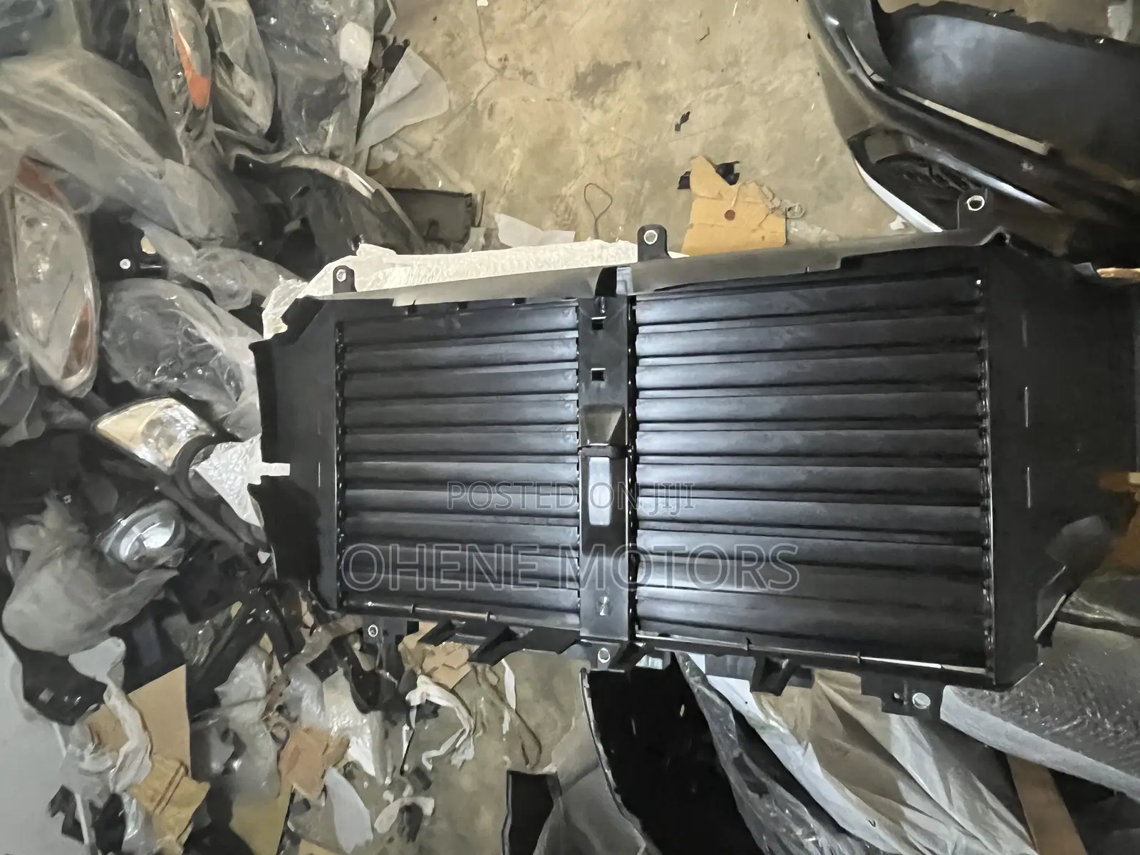 Toyota Tacoma 2022-2024 Shutter Grill Available