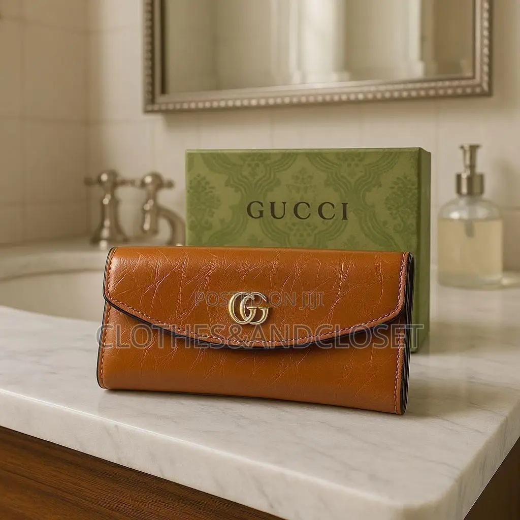 Lady Luxe Purse