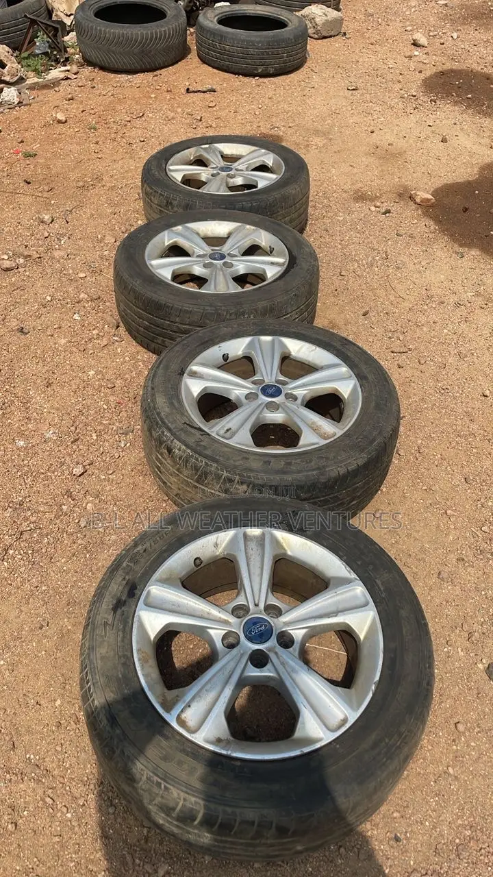 2014 Ford Escape Rim Tire