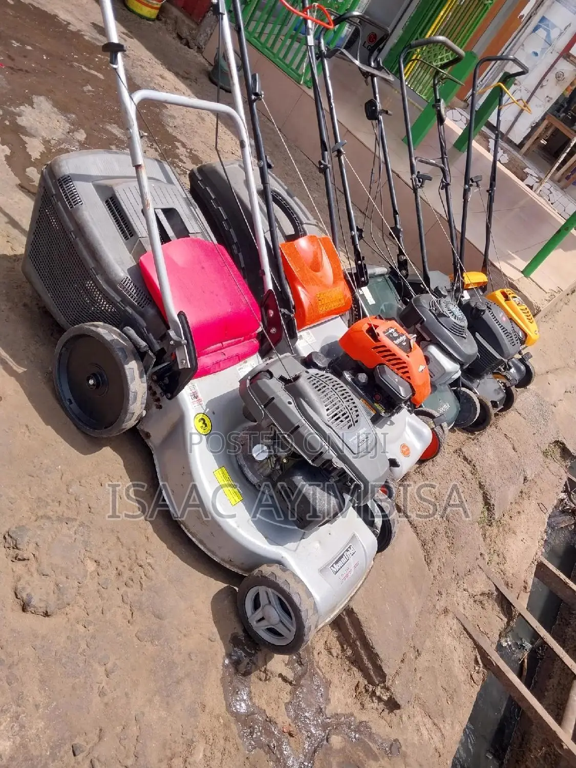 Llawnmowers
