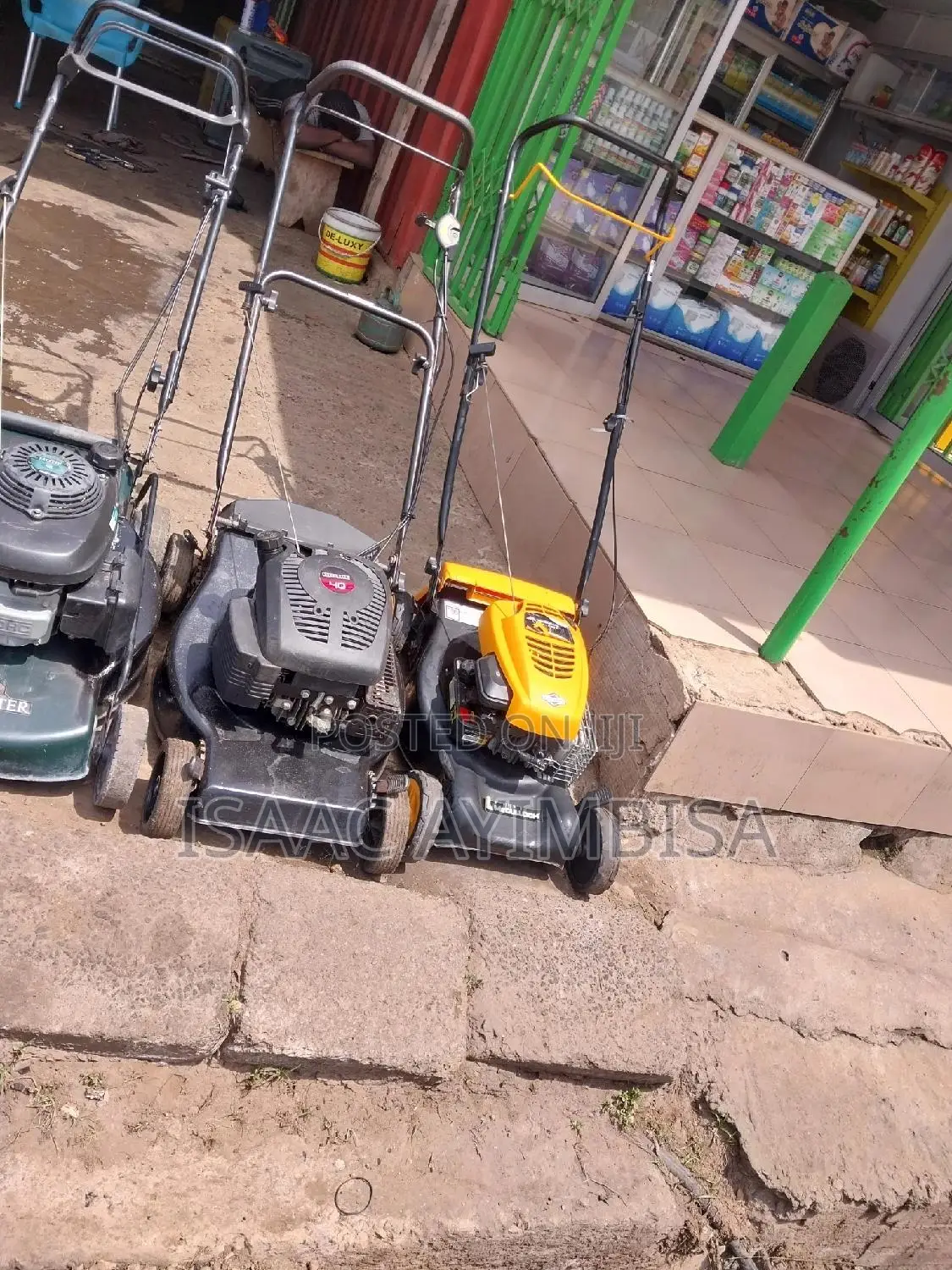 Llawnmowers