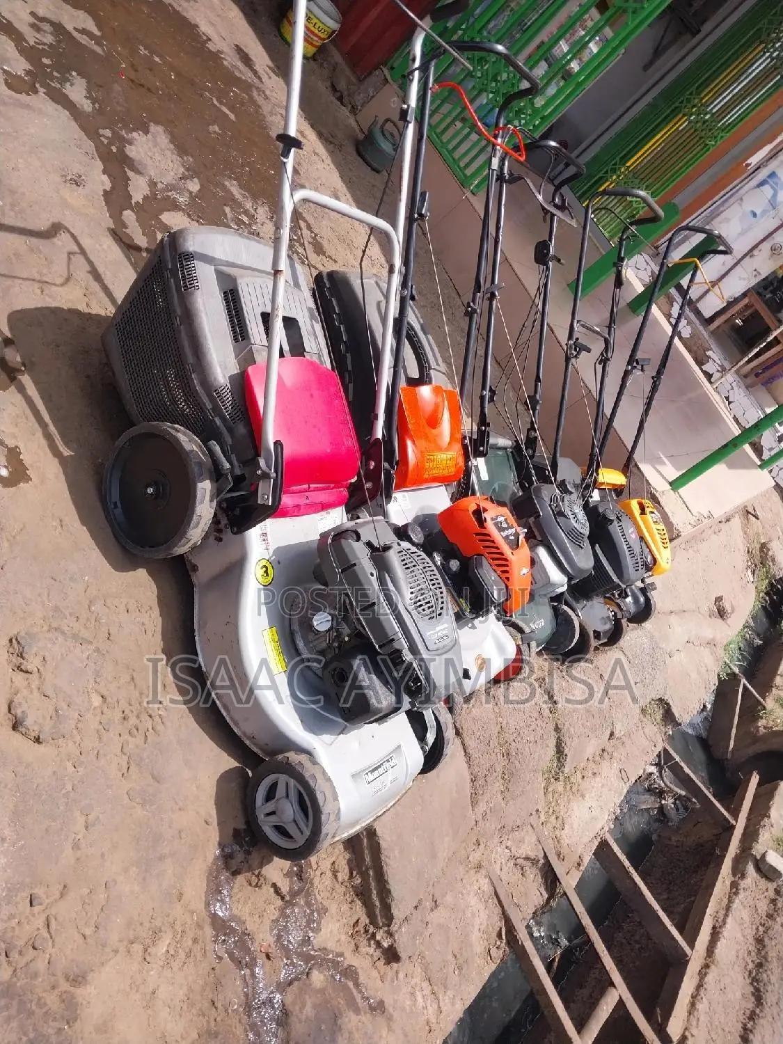 Llawnmowers