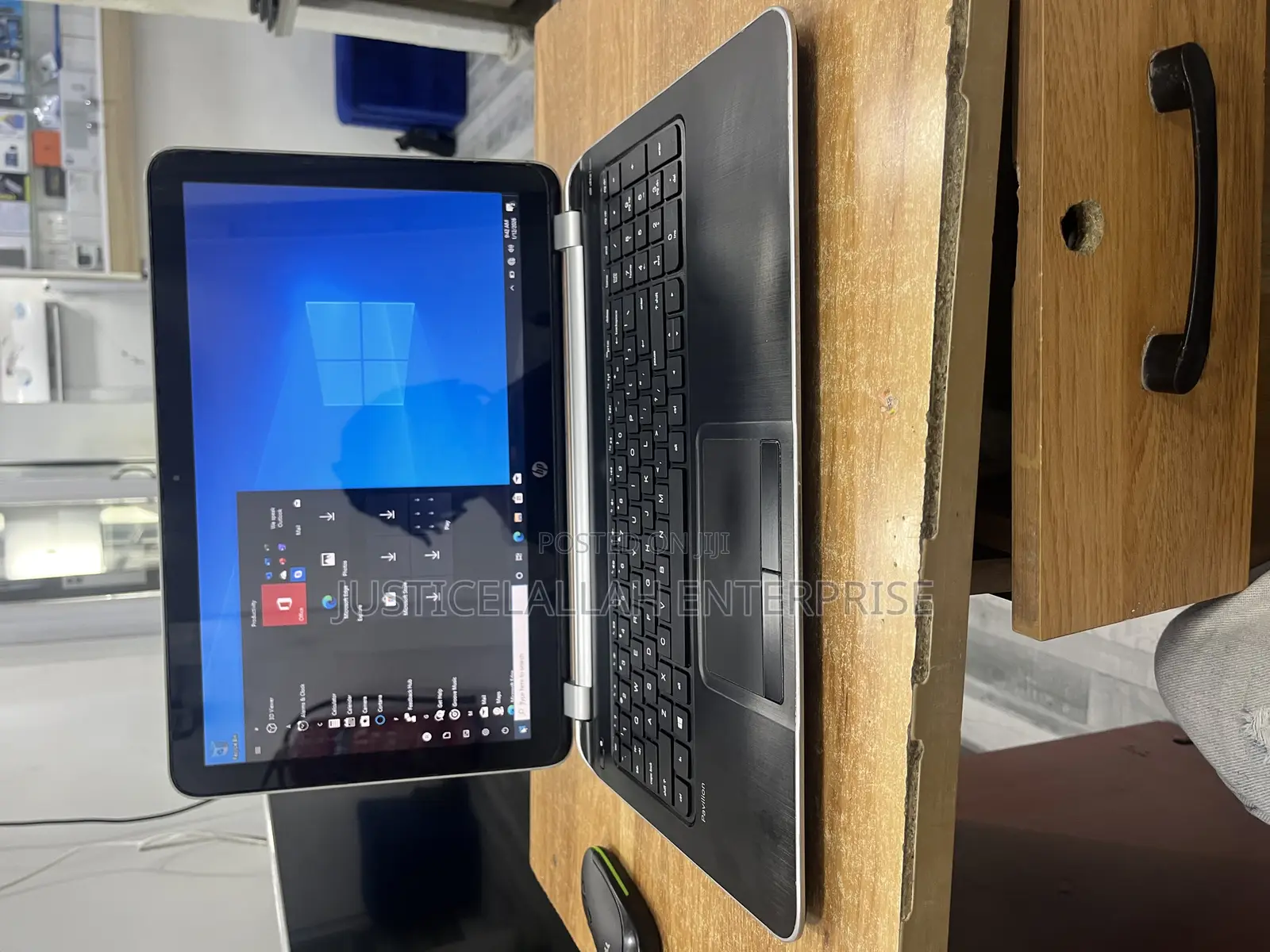 Laptop HP Pavilion 15 4GB AMD A8 HDD 256GB