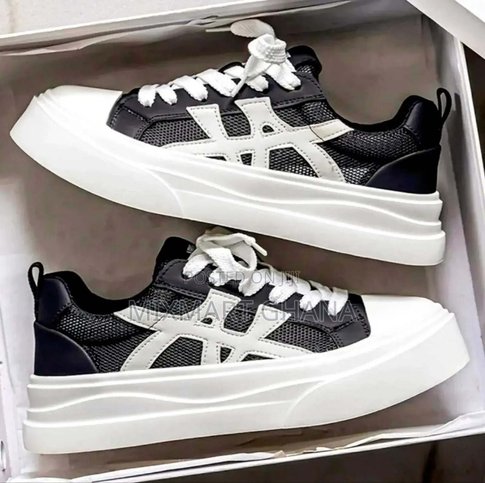 Galuin Men's Low-Top Breathable Mesh Casual Sports Shoes