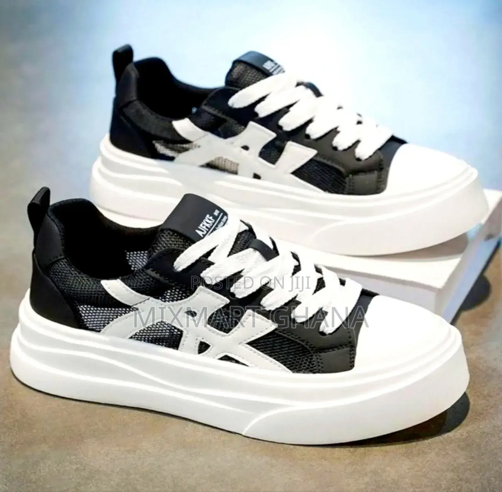 Galuin Men's Low-Top Breathable Mesh Casual Sports Shoes