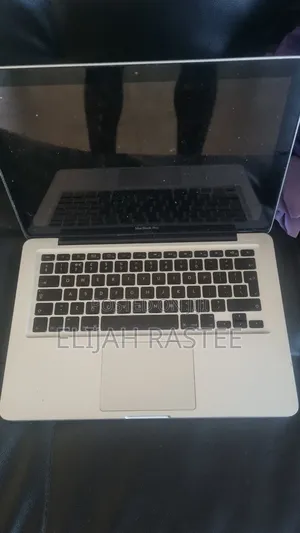 Laptop Apple MacBook Pro 8GB Intel Core i5 SSD 500GB