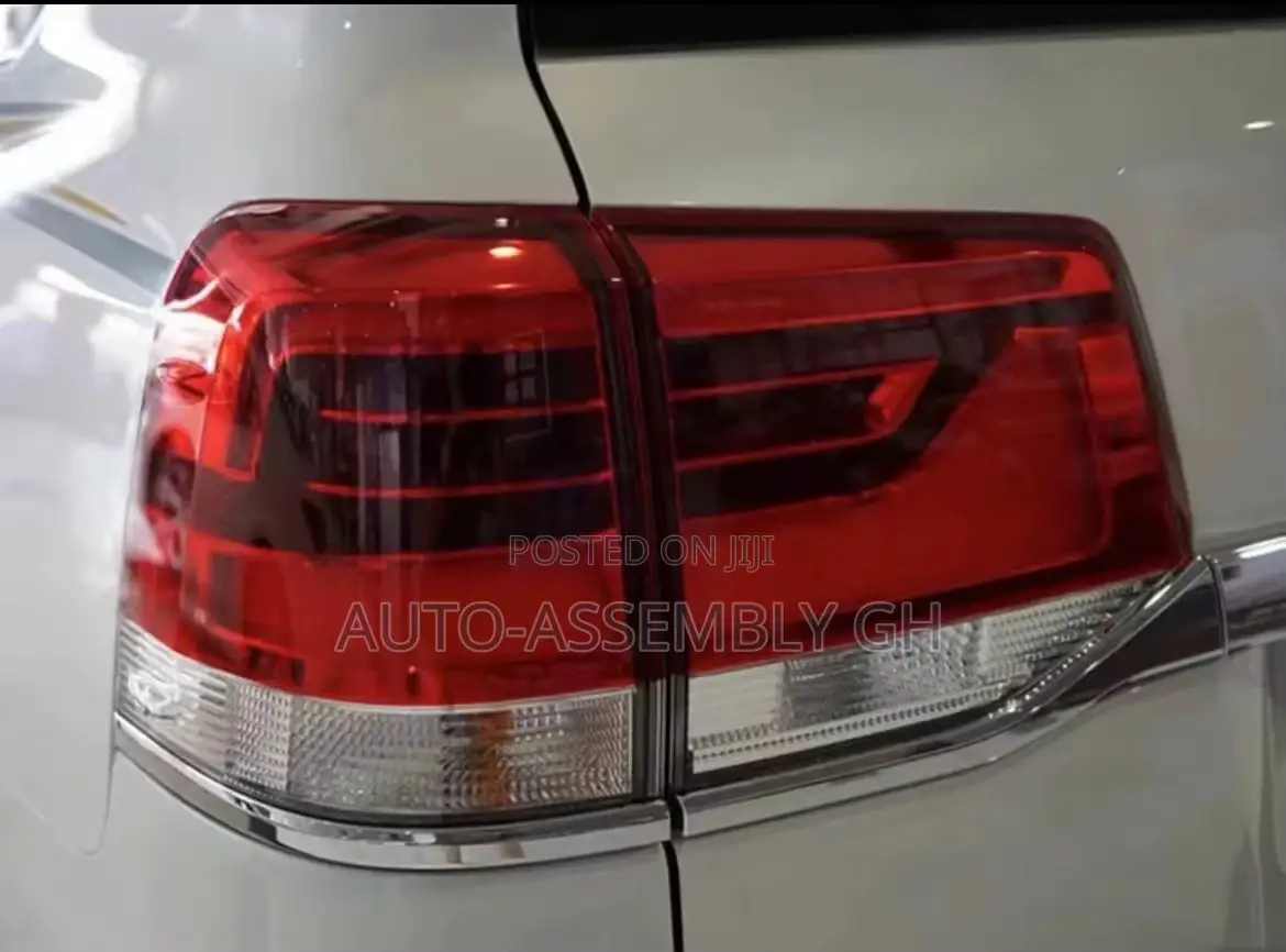 Toyota Land Cruiser Tail Lights (4 Pieces) 2016-2021