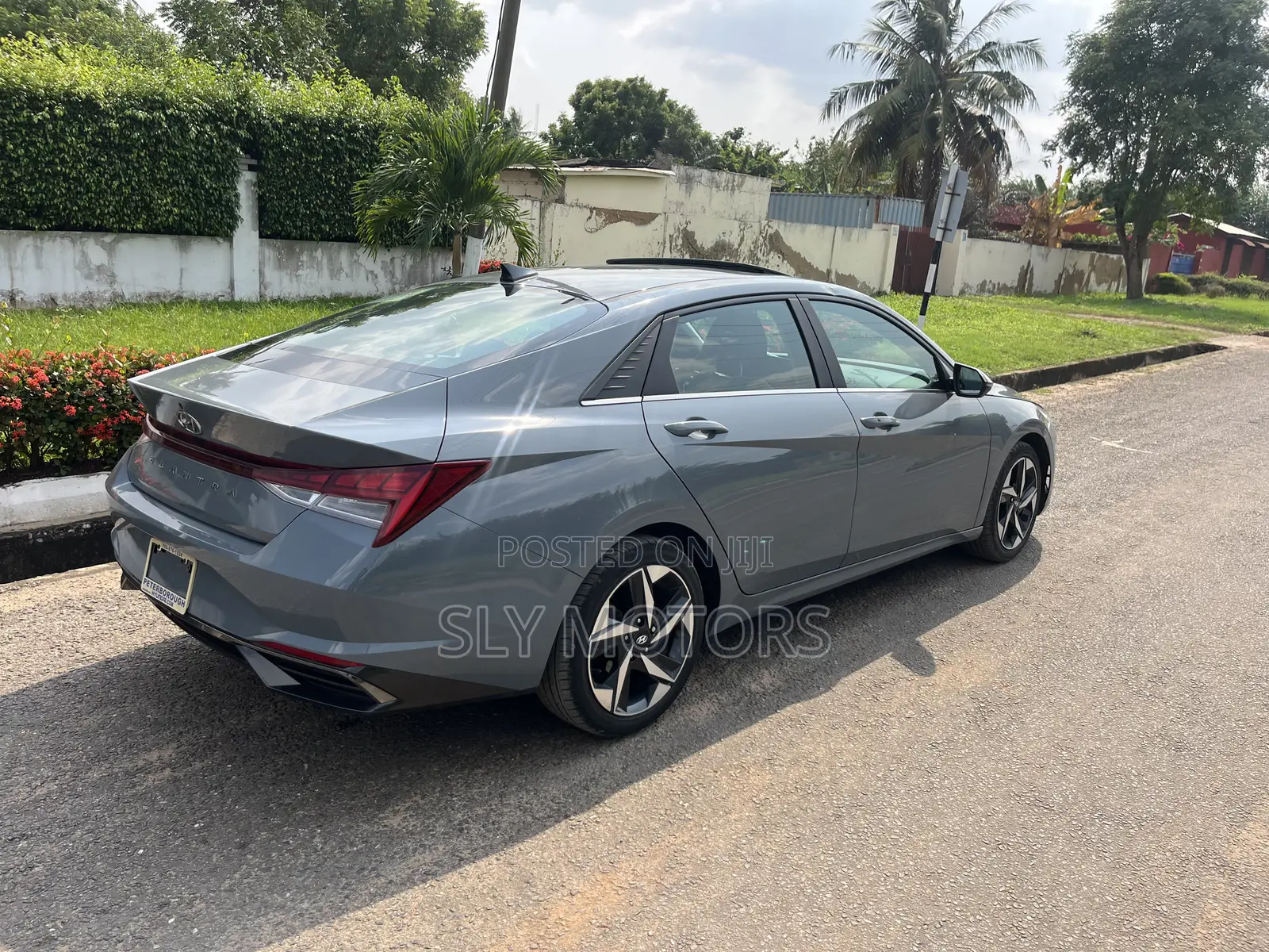 Hyundai Elantra SE 2021 Gray