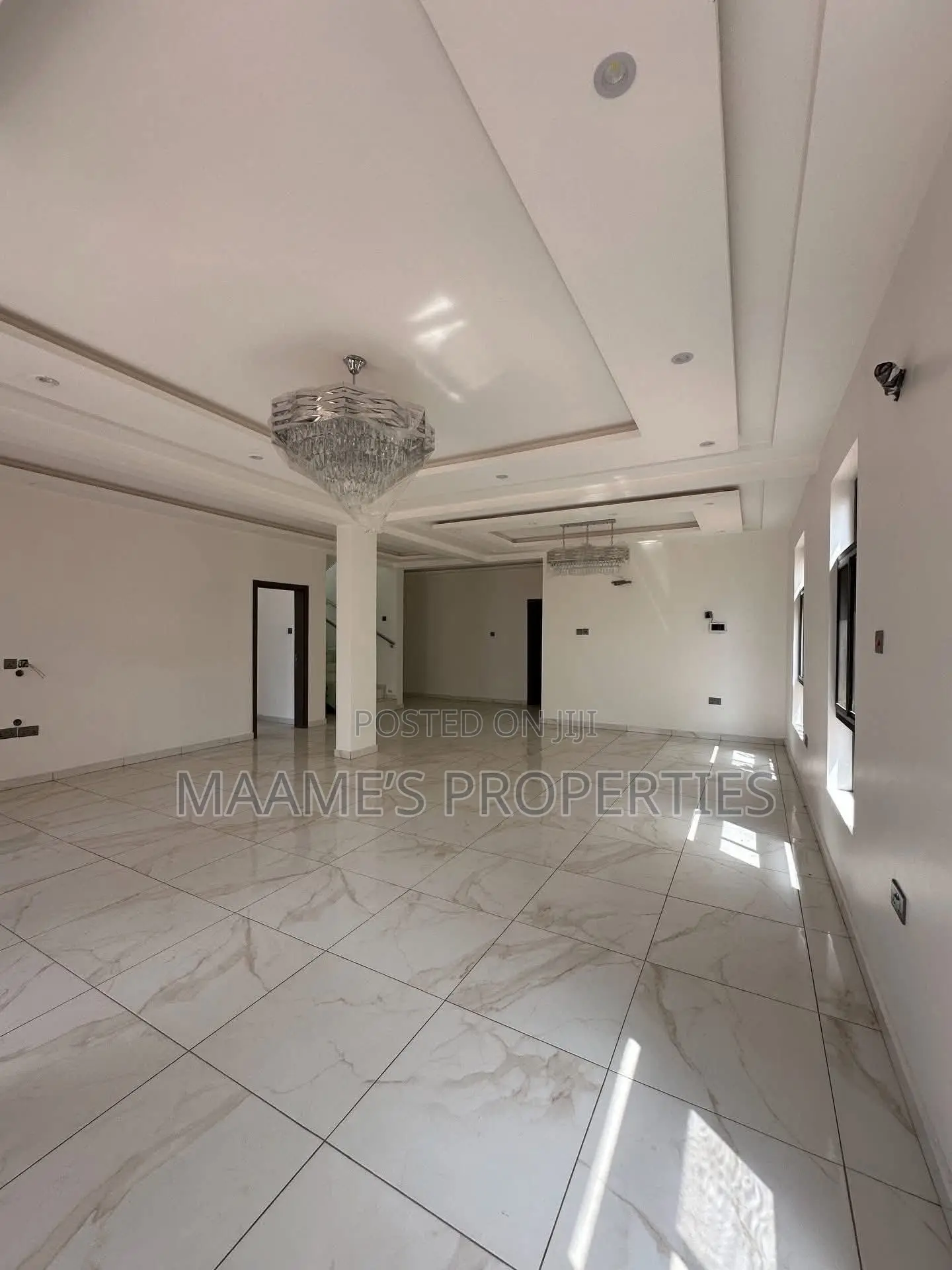 4bdrm Duplex in East Legon for sale