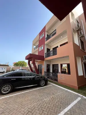 2bdrm Apartment in American House Area, East Legon for rent