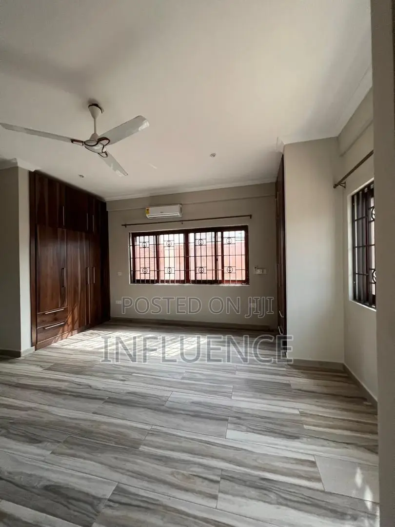 2bdrm Apartment in American House Area, East Legon for rent