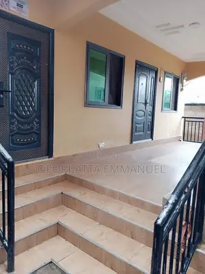 3bdrm House in Amasaman Stadium, Pokuase for sale