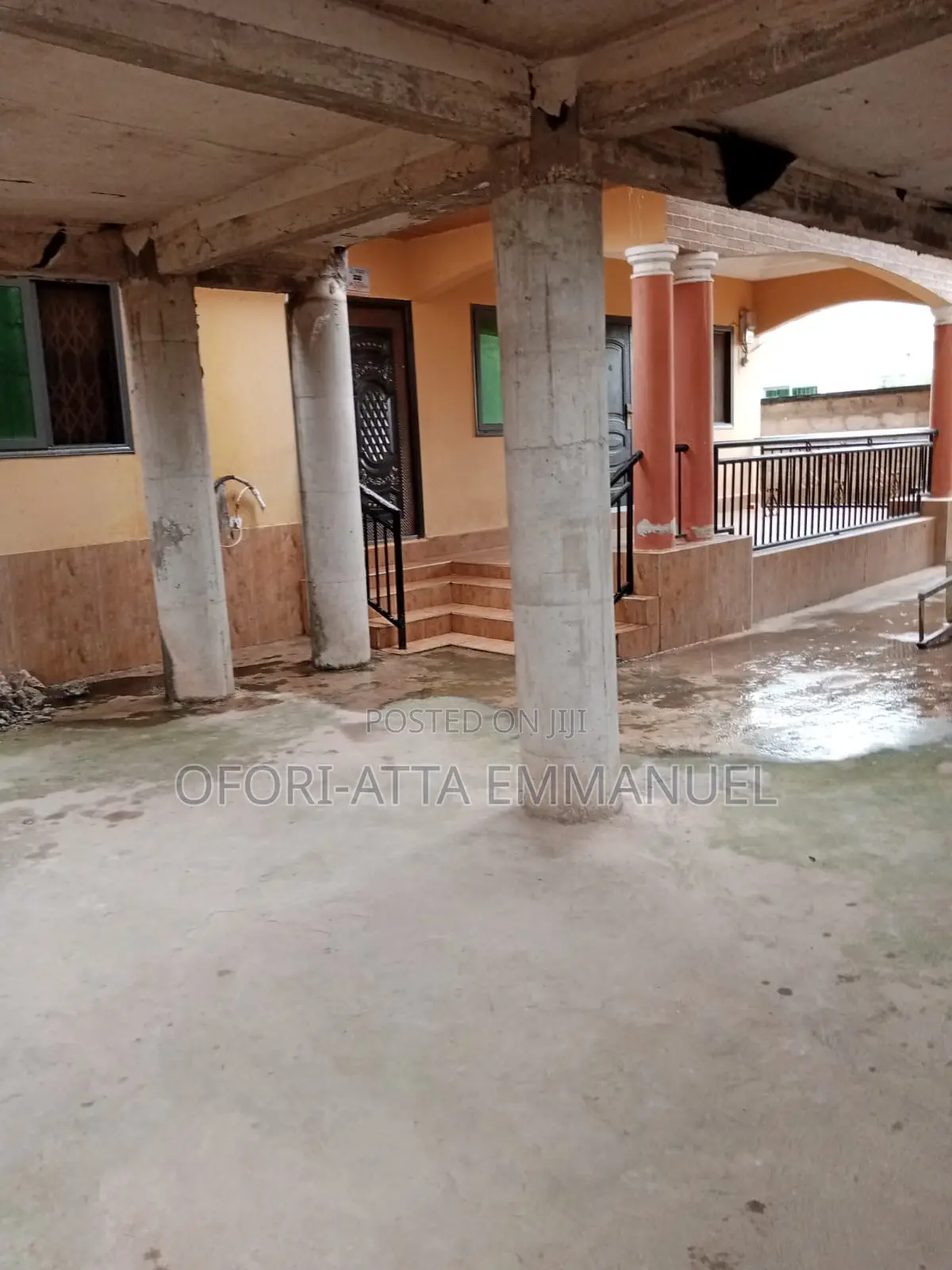 3bdrm House in Amasaman Stadium, Pokuase for sale