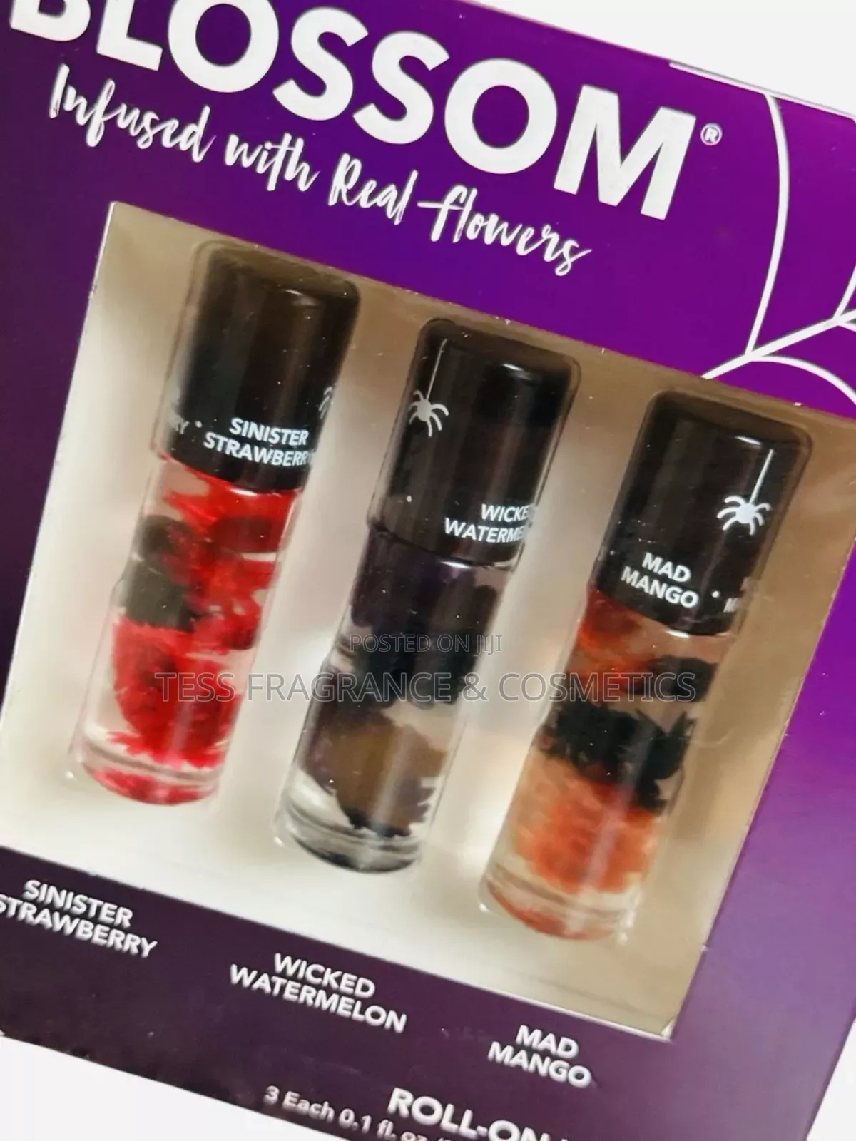 Lip Gloss :Blossom Real Flower Infused