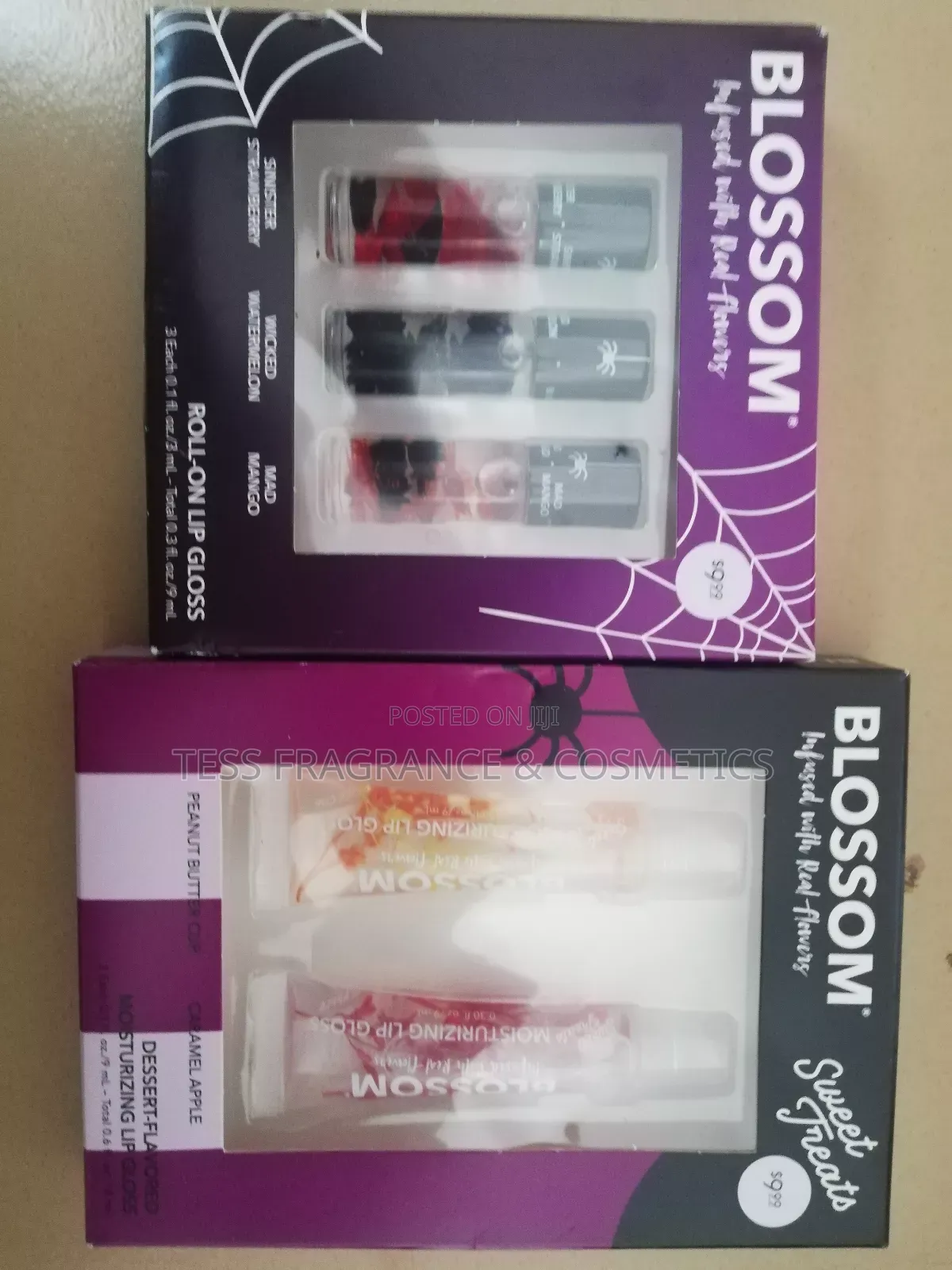 Lip Gloss :Blossom Real Flower Infused