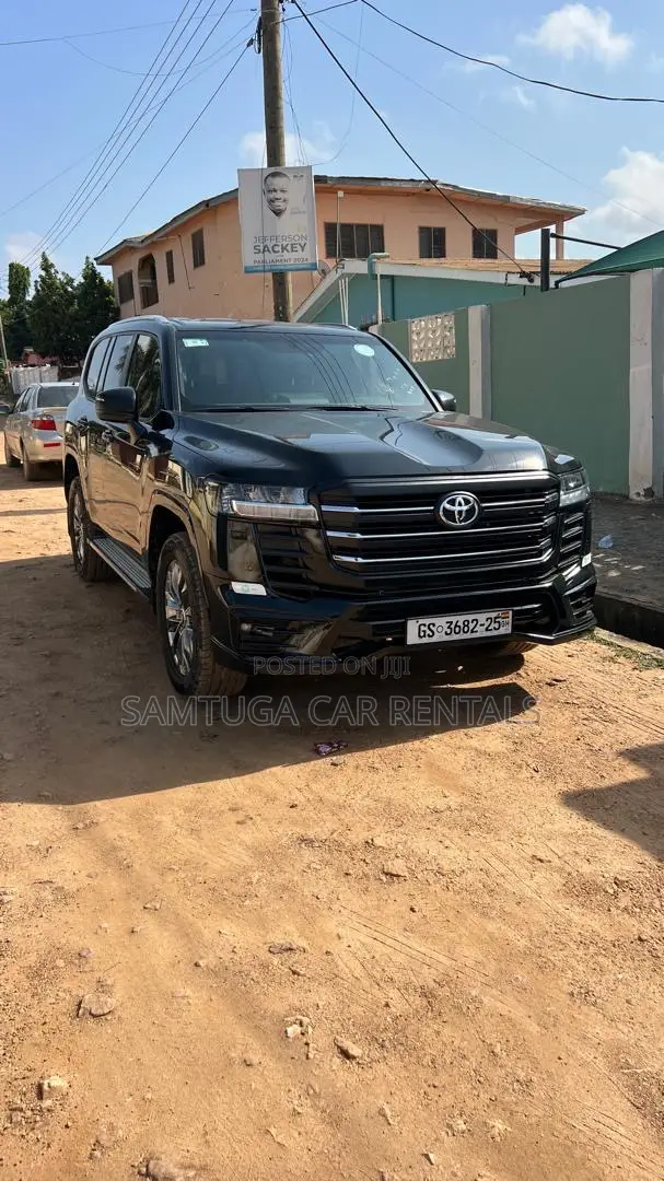 Toyota Land Cruiser Rent