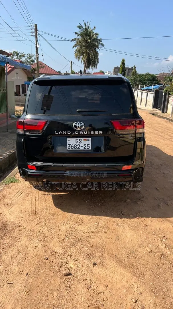 Toyota Land Cruiser Rent