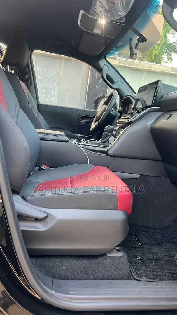 Toyota Land Cruiser Rent