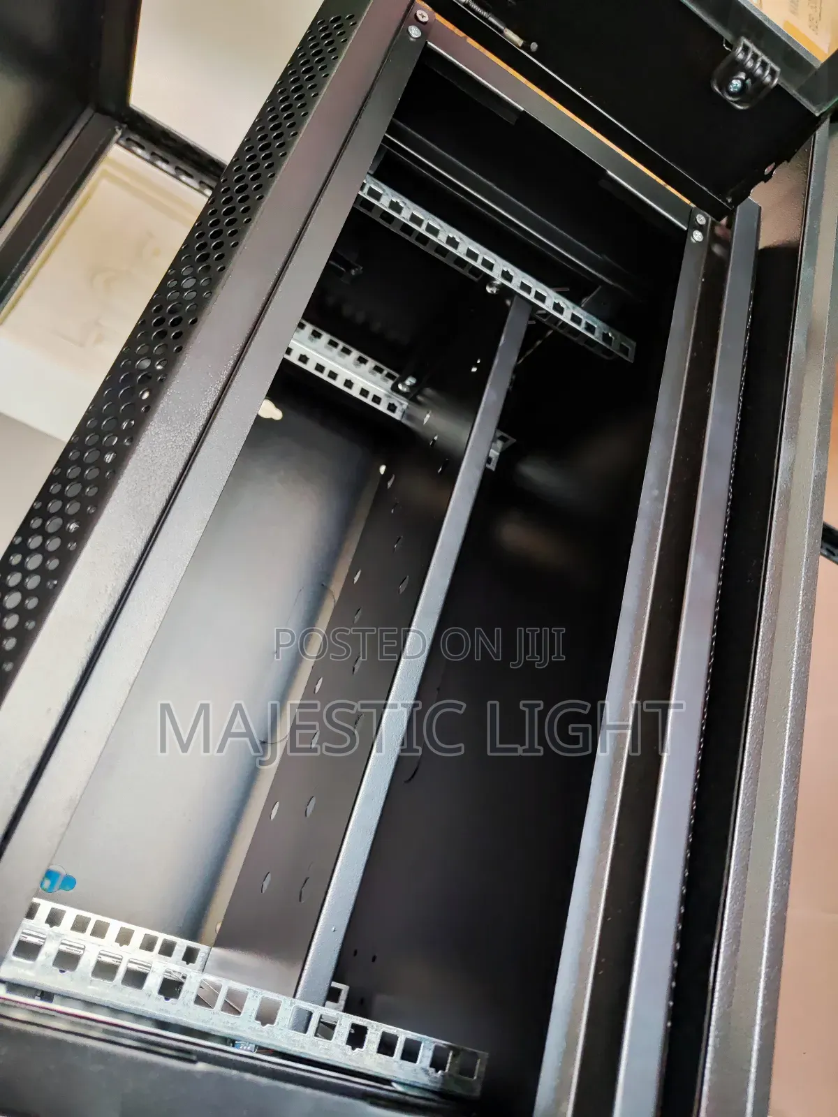 6u Network Rack and Cabinet