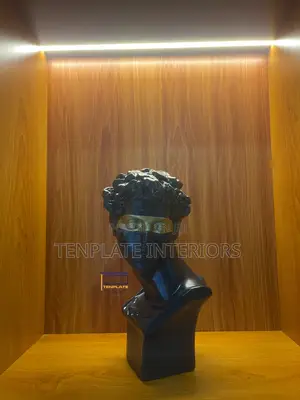 David Bust Sculpture With Gold Blindfold (Blue-black)