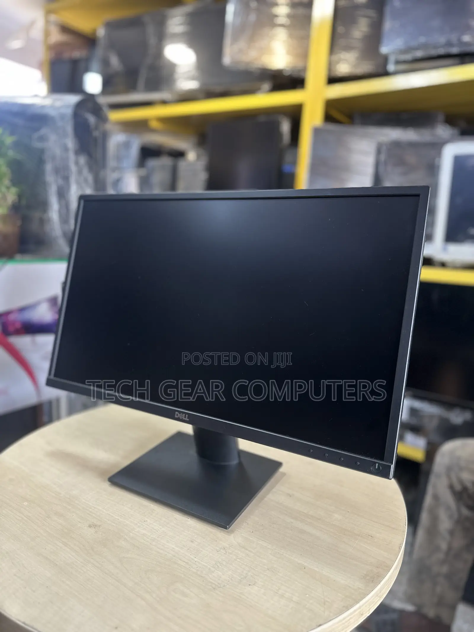 Dell E2421hn 23.8" 16:9 Ips, 1920 X 1080 at 60 Hz