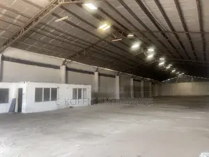 1300 SQM Warehouse at Dzorwulu for Rent