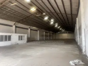 1300 SQM Warehouse at Dzorwulu for Rent