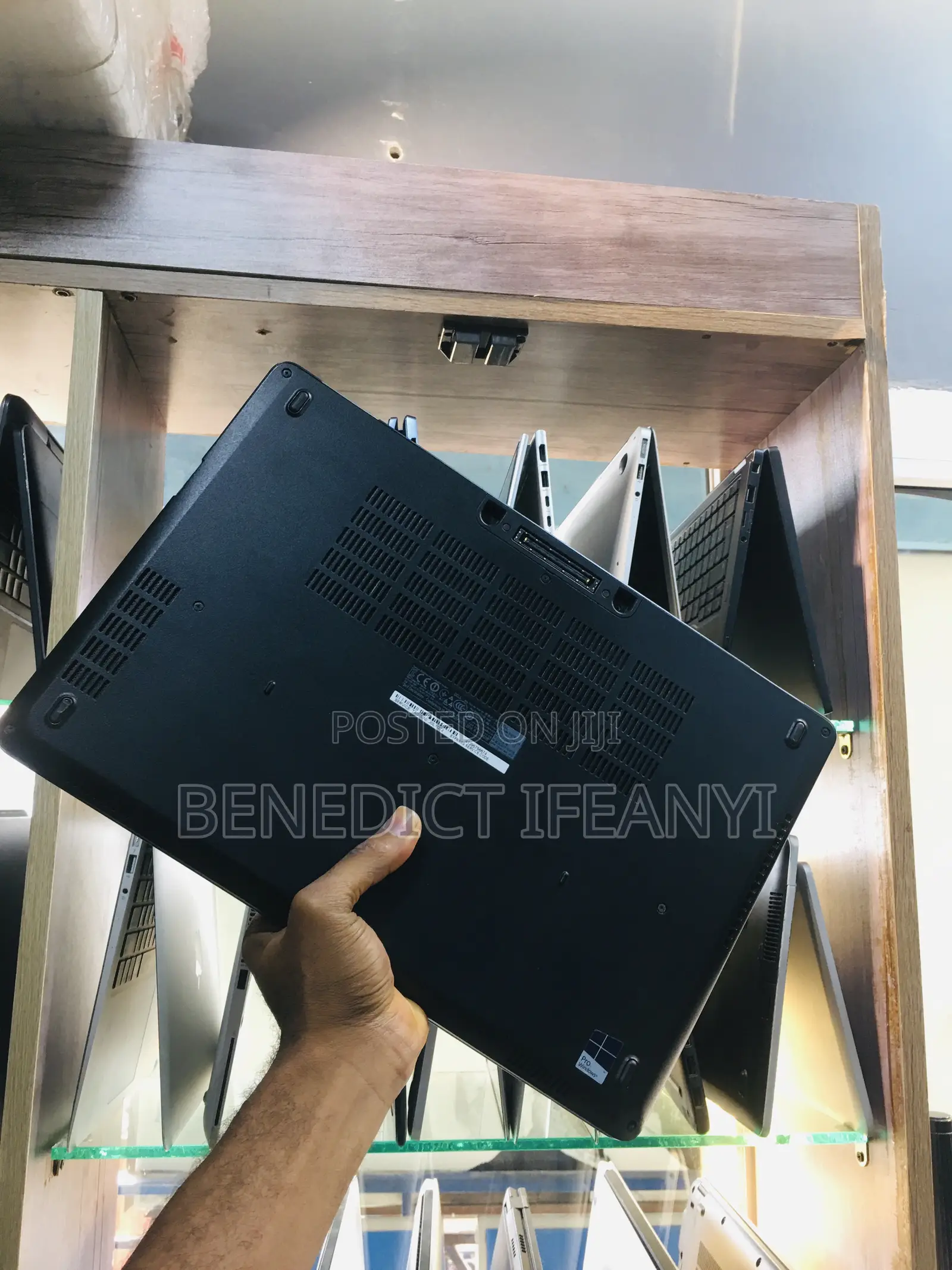 Laptop Dell Latitude 15 E5570 8GB Intel Core I5 SSD 256GB