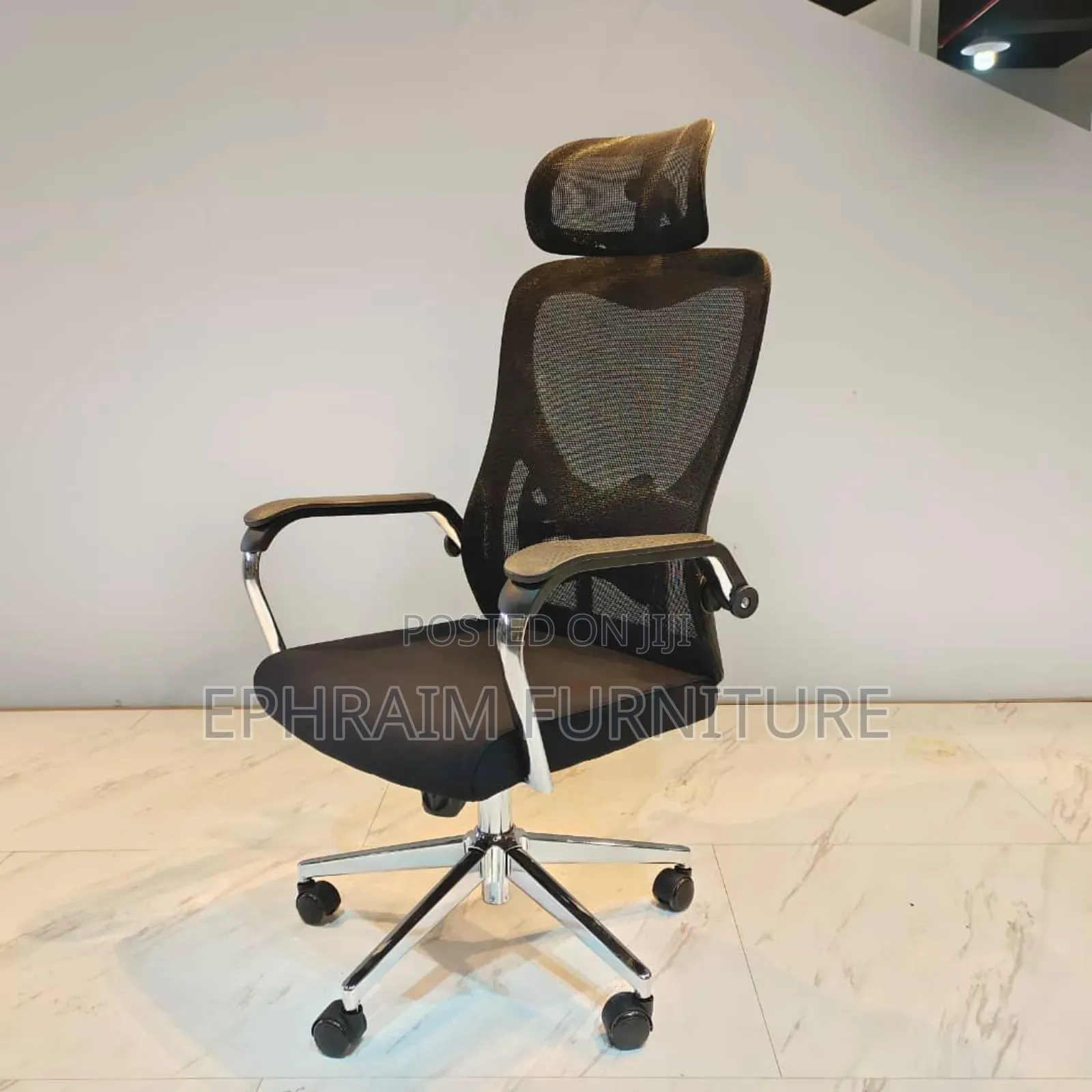 Swevil Chair With Mesh
